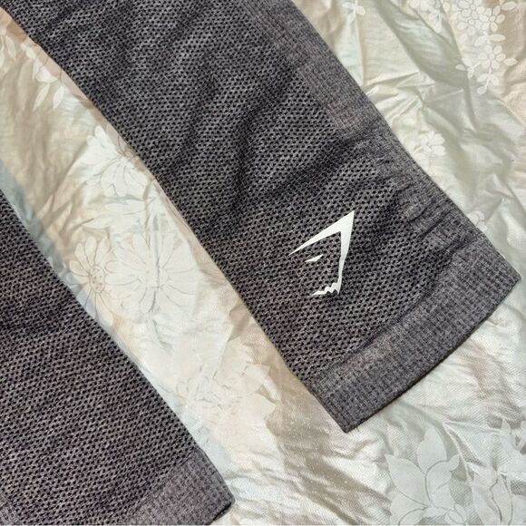 NWOT Gymshark gray seamless high rise leggings size medium - Picture 4 of 5